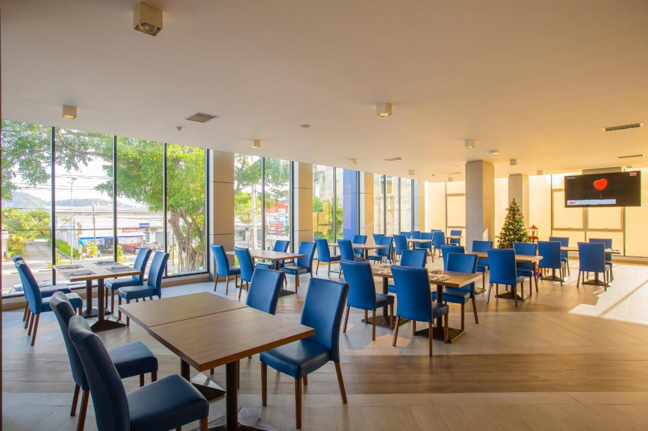 Seabed Grand Hotel Phuket - Sha Extra Plus Exterior photo The lounge at the airport